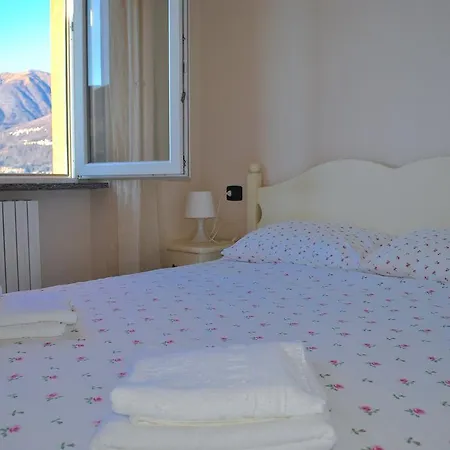 Holiday home Blue Starlake Bellano